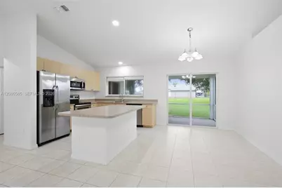 1668 SE Nancy Ln, Port Saint Lucie, FL 34983 - Photo 11