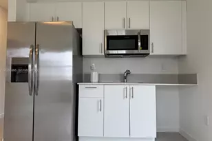 2404 SE 29th Dr, Homestead, FL 33035 - Photo 15