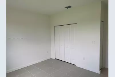 2404 SE 29th Dr, Homestead, FL 33035 - Photo 23