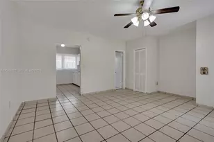 7300 Byron Ave, Miami Beach, FL 33141 - Photo 11