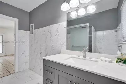 7300 Byron Ave #15B, Miami Beach, FL 33141 - Photo 17