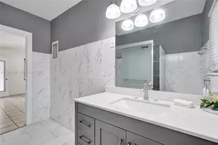7300 Byron Ave, Miami Beach, FL 33141 - Photo 17
