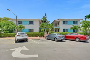 7300 Byron Ave, Miami Beach, FL 33141 - Photo 19