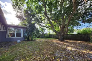 6570 Thomas St, Hollywood, FL 33024 - Photo 3