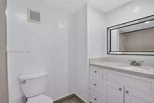 2980 Riverside Dr, Coral Springs, FL 33065 - Photo 23