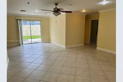 1611 NE 35th St, Pompano Beach, FL 33064 - Photo 3