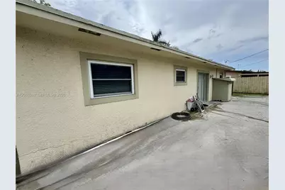 1611 NE 35th St, Pompano Beach, FL 33064 - Photo 25