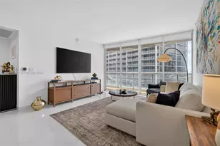 475 Brickell Ave, Miami, FL 33131 - Photo 19