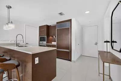 475 Brickell Ave #4613, Miami, FL 33131 - Photo 13