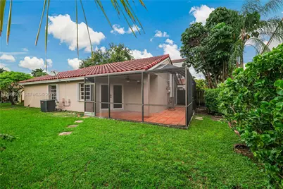 1290 Seagrape Cir, Weston, FL 33326 - Photo 41