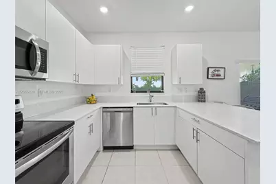 20374 NW 4th Path, Miami Gardens, FL 33169 - Photo 15