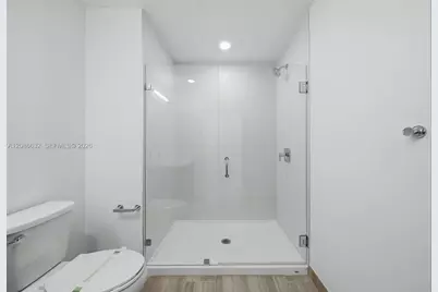 2000 Biscayne Blvd #2414, Miami, FL 33137 - Photo 7