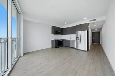 2000 Biscayne Blvd #2414, Miami, FL 33137 - Photo 9