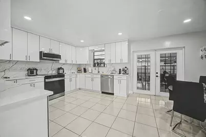 17330 SW 302nd St, Homestead, FL 33030 - Photo 7