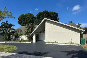 20605 NE 9th Ct, Miami, FL 33179 - Photo 1