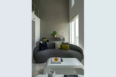 1060 Brickell Ave #1015, Miami, FL 33131 - Photo 17