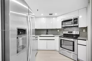 6767 Collins Ave, Miami Beach, FL 33141 - Photo 11