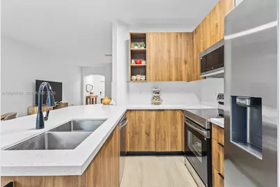 10720 NW 82nd Ter #7-8, Doral, FL 33178 - Photo 13