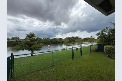 9530 E Plum Harbor Way, Tamarac, FL 33321 - Photo 9