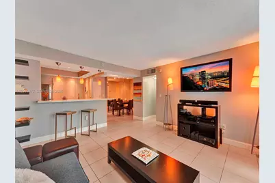 1658 Bay Rd #303, Miami Beach, FL 33139 - Photo 13