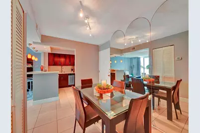 1658 Bay Rd #303, Miami Beach, FL 33139 - Photo 5