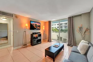 1658 Bay Rd, Miami Beach, FL 33139 - Photo 11