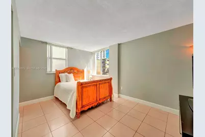 1658 Bay Rd #303, Miami Beach, FL 33139 - Photo 23