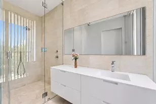 1011 W 48th St, Miami Beach, FL 33140 - Photo 35