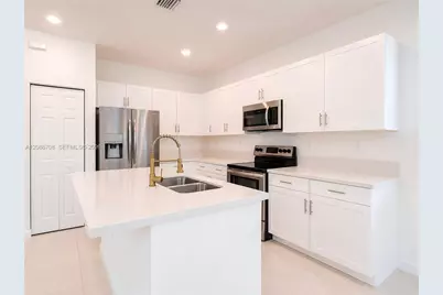 3448 W 110th Ter #3448, Hialeah, FL 33018 - Photo 15