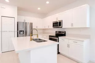3448 W 110th Terrace, Hialeah, FL 33018 - Photo 15