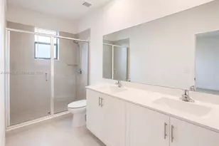 3448 W 110th Terrace, Hialeah, FL 33018 - Photo 11