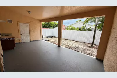 11249 SW 33rd Cir Pl, Miami, FL 33165 - Photo 17