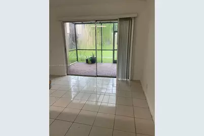 4527 Treehouse Ln #3B, Tamarac, FL 33319 - Photo 1
