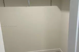 16395 Biscayne Blvd, North Miami Beach, FL 33160 - Photo 3