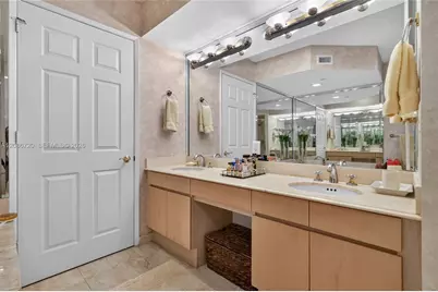 18671 Collins Ave #2501, Sunny Isles Beach, FL 33160 - Photo 21