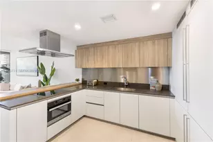 1000 Brickell Plaza, Miami, FL 33131 - Photo 5