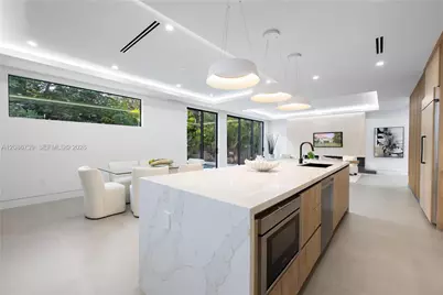 807 SW 12th Ave, Fort Lauderdale, FL 33312 - Photo 21