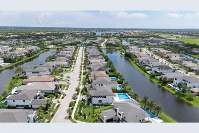 10910 Moore Dr, Parkland, FL 33076 - Photo 51