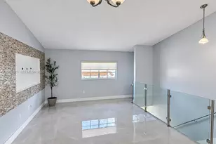 7727 W 29th Ln, Hialeah, FL 33018 - Photo 5