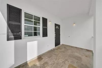 1035 SW 9th Ct #N, Miami, FL 33130 - Photo 5