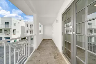 1035 SW 9th Ct, Miami, FL 33130 - Photo 19