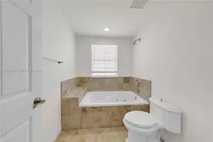 1035 SW 9th Ct, Miami, FL 33130 - Photo 31