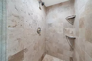 1035 SW 9th Ct, Miami, FL 33130 - Photo 29
