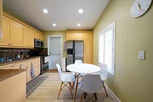 358 E 45th St, Hialeah, FL 33013 - Photo 11