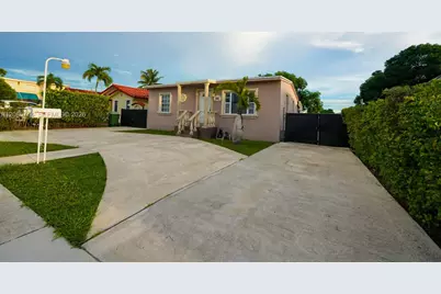 358 E 45th St, Hialeah, FL 33013 - Photo 3