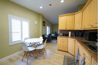 358 E 45th St, Hialeah, FL 33013 - Photo 13
