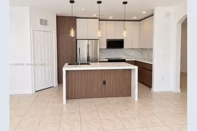 11034 NW 86th Ter #0, Doral, FL 33178 - Photo 17