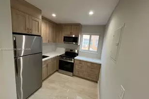 1844 NW 19th St, Miami, FL 33125 - Photo 3