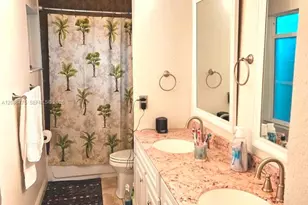 110 NW 9th Ave, South Bay, FL 33493 - Photo 11