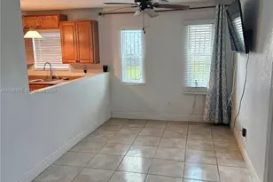 110 NW 9th Ave, South Bay, FL 33493 - Photo 5